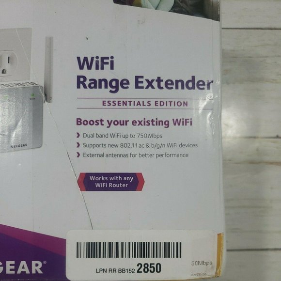 NETGEAR WiFi Range Extender AC750 EX3700 100NAS - Picture 2 of 6